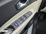 Renault Captur 1.2 TCe Crossborder Pano / ParkAssist / Cruise / Stoelverwarming