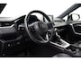 Toyota RAV4 2.5 Hybrid 2WD Bi-Tone | Navigatie | Leder | Apple Carplay / Android Auto | Stoelverwarming | Keyless | Adaptive Cruise | Clima | Parkeersensoren voor/achter | Camera | 18 inch