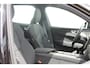 Volvo XC60 2.0 T6 Plug-in hybrid AWD Plus Bright Head-Up Display / Panoramisch schuif-kanteldak / 20" 5-Y-Spaaks Black Diamond lichtmetalen velgen / Donkere hemel / 360 graden rondomzicht camera