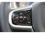 Volvo XC60 2.0 T6 Plug-in hybrid AWD Plus Bright Head-Up Display / Panoramisch schuif-kanteldak / 20" 5-Y-Spaaks Black Diamond lichtmetalen velgen / Donkere hemel / 360 graden rondomzicht camera