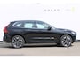Volvo XC60 2.0 T6 Plug-in hybrid AWD Plus Bright Head-Up Display / Panoramisch schuif-kanteldak / 20" 5-Y-Spaaks Black Diamond lichtmetalen velgen / Donkere hemel / 360 graden rondomzicht camera
