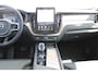 Volvo XC60 2.0 T6 Plug-in hybrid AWD Plus Bright Head-Up Display / Panoramisch schuif-kanteldak / 20" 5-Y-Spaaks Black Diamond lichtmetalen velgen / Donkere hemel / 360 graden rondomzicht camera