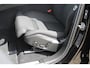 Volvo XC60 2.0 T6 Plug-in hybrid AWD Plus Bright Head-Up Display / Panoramisch schuif-kanteldak / 20" 5-Y-Spaaks Black Diamond lichtmetalen velgen / Donkere hemel / 360 graden rondomzicht camera