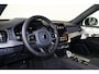 Volvo XC90 T8 Recharge AWD Ultra Black Ed. Exec. - Luchtvering - Panorama/schuifdak - IntelliSafe Assist & Surround - 360º Camera - Bowers & Wilkins audio - Adaptieve LED koplampen - Verwarmde voorstoelen, stuur & achterbank - Parkeersensoren voor & achter - Elektr. bedienb. voorstoelen met geheugen - Geventileerde voorstoelen - Head up display - Draadloze tel. lader - Extra getint glas - 22' LMV