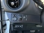 Toyota Yaris 1.5 Hybrid Active 1e eigenaar dealer onderhouden achteruit camera navigatie cruis control stoelverwarming airco