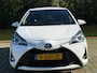 Toyota Yaris 1.5 Hybrid Active 1e eigenaar dealer onderhouden achteruit camera navigatie cruis control stoelverwarming airco