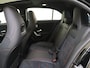 Mercedes-Benz A-klasse 180 AMG Line / Panoramadak/ Sfeerverlichting/ Keyless
