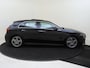 Mercedes-Benz A-klasse 180 AMG Line / Panoramadak/ Sfeerverlichting/ Keyless