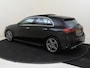 Mercedes-Benz A-klasse 180 AMG Line / Panoramadak/ Sfeerverlichting/ Keyless