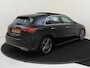 Mercedes-Benz A-klasse 180 AMG Line / Panoramadak/ Sfeerverlichting/ Keyless