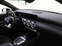 Mercedes-Benz A-klasse 180 AMG Line / Panoramadak/ Sfeerverlichting/ Keyless
