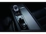 Volvo XC60 2.0 T6 Plug-in hybrid AWD Plus Dark | 350 PK | Pano | 360° camera | Navigatie | Stoelverwarming | HarmanKardon | Volvo XC60 2.0 T6 Plug-in hybrid AWD Plus Dark met 350 PK, 2.0-liter 4-cilinder plug-in hybride benzinemotor, panoramadak, lederen/stof bekleding, navigatiesysteem, 360° camera, adaptieve cru