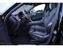 Volvo XC60 2.0 T6 Plug-in hybrid AWD Plus Dark | 350 PK | Pano | 360° camera | Navigatie | Stoelverwarming | HarmanKardon | Volvo XC60 2.0 T6 Plug-in hybrid AWD Plus Dark met 350 PK, 2.0-liter 4-cilinder plug-in hybride benzinemotor, panoramadak, lederen/stof bekleding, navigatiesysteem, 360° camera, adaptieve cru