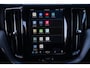 Volvo XC60 2.0 T6 Plug-in hybrid AWD Plus Dark | 350 PK | Pano | 360° camera | Navigatie | Stoelverwarming | HarmanKardon | Volvo XC60 2.0 T6 Plug-in hybrid AWD Plus Dark met 350 PK, 2.0-liter 4-cilinder plug-in hybride benzinemotor, panoramadak, lederen/stof bekleding, navigatiesysteem, 360° camera, adaptieve cru