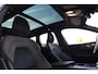 Volvo XC60 2.0 T6 Plug-in hybrid AWD Plus Dark | 350 PK | Pano | 360° camera | HarmanKardon | Navigatie | Stoelverwarming | Volvo XC60 2.0 T6 Plug-in hybrid AWD Plus Dark met 349 PK, 2.0-liter 4-cilinder plug-in hybride benzinemotor, panoramadak, lederen/stof bekleding, navigatiesysteem, 360° camera, adaptieve cru