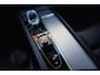 Volvo XC60 2.0 T6 Plug-in hybrid AWD Plus Dark | 350 PK | Pano | 360° camera | HarmanKardon | Navigatie | Stoelverwarming | Volvo XC60 2.0 T6 Plug-in hybrid AWD Plus Dark met 349 PK, 2.0-liter 4-cilinder plug-in hybride benzinemotor, panoramadak, lederen/stof bekleding, navigatiesysteem, 360° camera, adaptieve cru