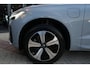 Volvo XC60 2.0 T6 Plug-in hybrid AWD Plus Dark | 350 PK | Pano | 360° camera | HarmanKardon | Navigatie | Stoelverwarming | Volvo XC60 2.0 T6 Plug-in hybrid AWD Plus Dark met 349 PK, 2.0-liter 4-cilinder plug-in hybride benzinemotor, panoramadak, lederen/stof bekleding, navigatiesysteem, 360° camera, adaptieve cru