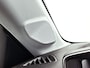 Peugeot 208 Allure Pack 75pk | Navigatie via Apple Carplay / Android Auto | Achteruitrijcamera | 3D Cockpit | Climate Control | Cruise Control | Parkeersensoren | DAB+ radio | Armsteun | Led koplampen | Bluetooth | Elektrisch inklapbare spiegels | Donker getint glas | 16" lichtmetalen velgen |