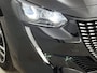 Peugeot 208 Allure Pack 75pk | Navigatie via Apple Carplay / Android Auto | Achteruitrijcamera | 3D Cockpit | Climate Control | Cruise Control | Parkeersensoren | DAB+ radio | Armsteun | Led koplampen | Bluetooth | Elektrisch inklapbare spiegels | Donker getint glas | 16" lichtmetalen velgen |