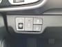 Kia Stonic 1.0 T-GDi MHEV DynamicLine NL-auto, Parkeersensoren, Navigatie, Climate control, Apple CarPlay/Android auto, achteruitrijcamera,