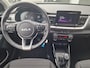 Kia Stonic 1.0 T-GDi MHEV DynamicLine NL-auto, Parkeersensoren, Navigatie, Climate control, Apple CarPlay/Android auto, achteruitrijcamera,