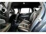 Volvo V60 2.0 T6 AWD 293kW/399pk Aut8 Plug-in hybrid Plus Dark HARMAN/KARDON + EL.TREKHAAK + 360 CAMERA + ADAPT.CRUISE + STOEL-&STUURVERWARMING + BLIS + LANE ASSIST + SPORTSTOELEN + PD-GLASS + EL.STOELEN MET MEMORY + BLACKLINE + PARKSENSOREN V&A + 18" LM-VELGEN!