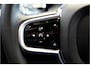 Volvo V60 2.0 T6 AWD 293kW/399pk Aut8 Plug-in hybrid Plus Dark HARMAN/KARDON + EL.TREKHAAK + 360 CAMERA + ADAPT.CRUISE + STOEL-&STUURVERWARMING + BLIS + LANE ASSIST + SPORTSTOELEN + PD-GLASS + EL.STOELEN MET MEMORY + BLACKLINE + PARKSENSOREN V&A + 18" LM-VELGEN!