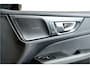 Volvo V60 2.0 T6 AWD 293kW/399pk Aut8 Plug-in hybrid Plus Dark HARMAN/KARDON + EL.TREKHAAK + 360 CAMERA + ADAPT.CRUISE + STOEL-&STUURVERWARMING + BLIS + LANE ASSIST + SPORTSTOELEN + PD-GLASS + EL.STOELEN MET MEMORY + BLACKLINE + PARKSENSOREN V&A + 18" LM-VELGEN!