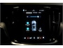 Volvo V60 2.0 T6 AWD 293kW/399pk Aut8 Plug-in hybrid Plus Dark HARMAN/KARDON + EL.TREKHAAK + 360 CAMERA + ADAPT.CRUISE + STOEL-&STUURVERWARMING + BLIS + LANE ASSIST + SPORTSTOELEN + PD-GLASS + EL.STOELEN MET MEMORY + BLACKLINE + PARKSENSOREN V&A + 18" LM-VELGEN!