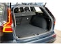 Volvo V60 2.0 T6 AWD 293kW/399pk Aut8 Plug-in hybrid Plus Dark HARMAN/KARDON + EL.TREKHAAK + 360 CAMERA + ADAPT.CRUISE + STOEL-&STUURVERWARMING + BLIS + LANE ASSIST + SPORTSTOELEN + PD-GLASS + EL.STOELEN MET MEMORY + BLACKLINE + PARKSENSOREN V&A + 18" LM-VELGEN!