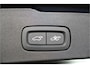 Volvo V60 2.0 T6 AWD 293kW/399pk Aut8 Plug-in hybrid Plus Dark HARMAN/KARDON + EL.TREKHAAK + 360 CAMERA + ADAPT.CRUISE + STOEL-&STUURVERWARMING + BLIS + LANE ASSIST + SPORTSTOELEN + PD-GLASS + EL.STOELEN MET MEMORY + BLACKLINE + PARKSENSOREN V&A + 18" LM-VELGEN!