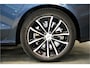 Volvo V60 2.0 T6 AWD 293kW/399pk Aut8 Plug-in hybrid Plus Dark HARMAN/KARDON + EL.TREKHAAK + 360 CAMERA + ADAPT.CRUISE + STOEL-&STUURVERWARMING + BLIS + LANE ASSIST + SPORTSTOELEN + PD-GLASS + EL.STOELEN MET MEMORY + BLACKLINE + PARKSENSOREN V&A + 18" LM-VELGEN!
