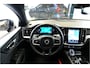 Volvo V60 2.0 T6 AWD 293kW/399pk Aut8 Plug-in hybrid Plus Dark HARMAN/KARDON + EL.TREKHAAK + 360 CAMERA + ADAPT.CRUISE + STOEL-&STUURVERWARMING + BLIS + LANE ASSIST + SPORTSTOELEN + PD-GLASS + EL.STOELEN MET MEMORY + BLACKLINE + PARKSENSOREN V&A + 18" LM-VELGEN!