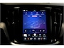 Volvo V60 2.0 T6 AWD 293kW/399pk Aut8 Plug-in hybrid Plus Dark HARMAN/KARDON + EL.TREKHAAK + 360 CAMERA + ADAPT.CRUISE + STOEL-&STUURVERWARMING + BLIS + LANE ASSIST + SPORTSTOELEN + PD-GLASS + EL.STOELEN MET MEMORY + BLACKLINE + PARKSENSOREN V&A + 18" LM-VELGEN!