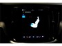 Volvo V60 2.0 T6 AWD 293kW/399pk Aut8 Plug-in hybrid Plus Dark HARMAN/KARDON + EL.TREKHAAK + 360 CAMERA + ADAPT.CRUISE + STOEL-&STUURVERWARMING + BLIS + LANE ASSIST + SPORTSTOELEN + PD-GLASS + EL.STOELEN MET MEMORY + BLACKLINE + PARKSENSOREN V&A + 18" LM-VELGEN!