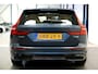 Volvo V60 2.0 T6 AWD 293kW/399pk Aut8 Plug-in hybrid Plus Dark HARMAN/KARDON + EL.TREKHAAK + 360 CAMERA + ADAPT.CRUISE + STOEL-&STUURVERWARMING + BLIS + LANE ASSIST + SPORTSTOELEN + PD-GLASS + EL.STOELEN MET MEMORY + BLACKLINE + PARKSENSOREN V&A + 18" LM-VELGEN!