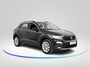 Volkswagen T-Roc 1.0 TSI Style 110 pk | Navigatie | Parkeersensoren | Adaptieve Cruise Control | LED koplampen | Autom. airco |