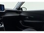 Peugeot 208 1.2T Allure Pack 100pk | Navigatie | Adaptive Cruise Control | Stoelverwarming | Climate Control | Achteruitrijcamera | LED koplampen | 3D Cockpit | 16'' Lichtmetalen velgen | Apple Carplay & Android Auto