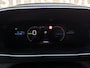 Peugeot e-2008 EV GT 54 kWh 156PK Navigatie, Achteruitrijcamera, Keyless, Panoramadak, Apple Carplay, Android Auto, Dealer onderhouden!