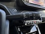 Peugeot e-2008 EV GT 54 kWh 156PK Navigatie, Achteruitrijcamera, Keyless, Panoramadak, Apple Carplay, Android Auto, Dealer onderhouden!