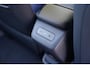 Lynk & Co 02 Business Edition 66 kWh | 1600KG Trekgewicht | Stoelverwarming | Apple CarPlay | Android Auto | Achteruitrijcamera | Panoramadak | Elektrische Achterklep | Keyles Entry | Regensensor |