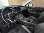 Hyundai Santa Fe 1.6 T-GDI PHEV Comfort Smart Sky 265 PK / Lederen interieur / Elektrische stoelen / Navigatie full map / etc…