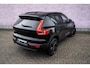 Volvo EX40 Single Motor Extended Range 82 kWh Plus Black Edition Europa | Warmtepomp | Harman Kardon Audio | Achteruitrijcamera | Parkeersensoren | Keyless Entry | Elektrische Achterklep | Elektrisch Verstelbare Voorstoelen | Stoelverwarming voor en achter | Lichtmetalen Velgen 20 inch | Cruise Control Adaptief | BLIS | Google Navigatie | Apple Carplay | Android Auto
