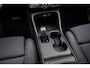 Volvo EX40 Single Motor Extended Range 82 kWh Plus Black Edition Europa | Warmtepomp | Harman Kardon Audio | Achteruitrijcamera | Parkeersensoren | Keyless Entry | Elektrische Achterklep | Elektrisch Verstelbare Voorstoelen | Stoelverwarming voor en achter | Lichtmetalen Velgen 20 inch | Cruise Control Adaptief | BLIS | Google Navigatie | Apple Carplay | Android Auto