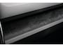 Volvo EX40 Single Motor Extended Range 82 kWh Plus Black Edition Europa | Warmtepomp | Harman Kardon Audio | Achteruitrijcamera | Parkeersensoren | Keyless Entry | Elektrische Achterklep | Elektrisch Verstelbare Voorstoelen | Stoelverwarming voor en achter | Lichtmetalen Velgen 20 inch | Cruise Control Adaptief | BLIS | Google Navigatie | Apple Carplay | Android Auto