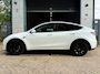 Tesla Model Y Long Range AWD 75 kWh | Elektrisch | 2022 | Panoramadak | Premium Audio | Keyless | Verwarmde Stoelen