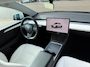 Tesla Model Y Long Range AWD 75 kWh | Elektrisch | 2022 | Panoramadak | Premium Audio | Keyless | Verwarmde Stoelen