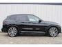 BMW X3 xDrive30e High Executive M-Sport | Incl. 12 maanden garantie | SoH 96% | Panorama dak | Harman/Kardon Audiosysteem | Head-Up Display | Elektrisch verstelbare stoelen met memory | Adaptive cruise | 360° Camera | Elektrische kofferbakklep | Dodehoekdetectie | Stoelverwarming | Keyless entry/start | Navigatie | Parkeersensoren V+A | Apple CarPlay/Android Auto | Climate controle | Draadloze telefoonlader |