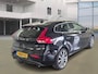 Volvo V40 1.6 T3 Momentum AIRCO CRUISE NAVI PDC TREKHAAK