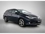 Toyota Auris Touring Sports 1.8 Hybrid Dynamic Ultimate | Panoramadak | Elektrisch verstel/Inklapbare buitenspiegels | 17" Velgen | Navigatie | Climate Control | Cruise Control | Achteruitrijcamera |